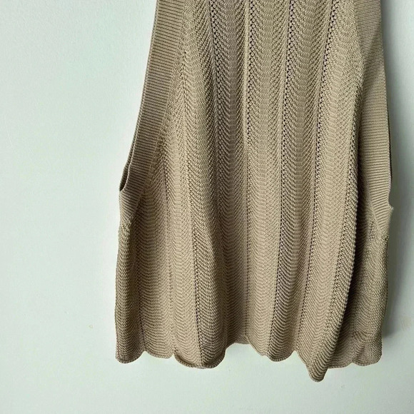 Aritzia Wilfred halter  tank top - Picture 4 of 10